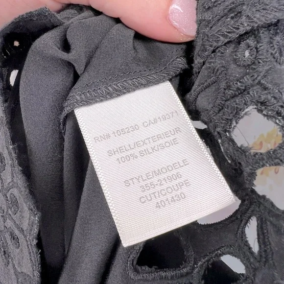 🖤Joie 100% Silk Black Camisole Tank Top with Floral Cutout Designs - Picture 5 of 6